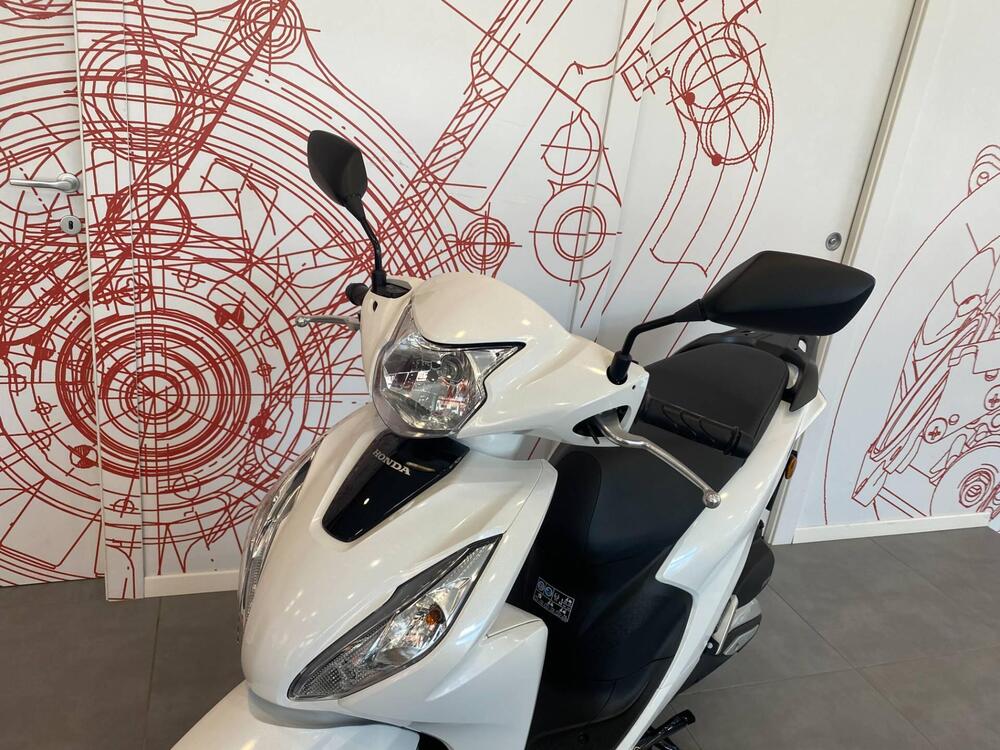 Honda Vision 110 (2025) (8)