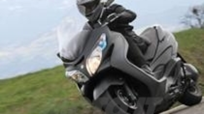 Suzuki Burgman 400 Lux