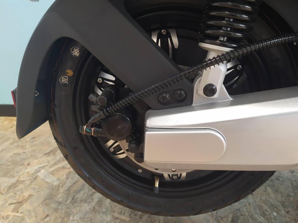 Sunra Italia Robo S L3e (2021 - 25) (16)