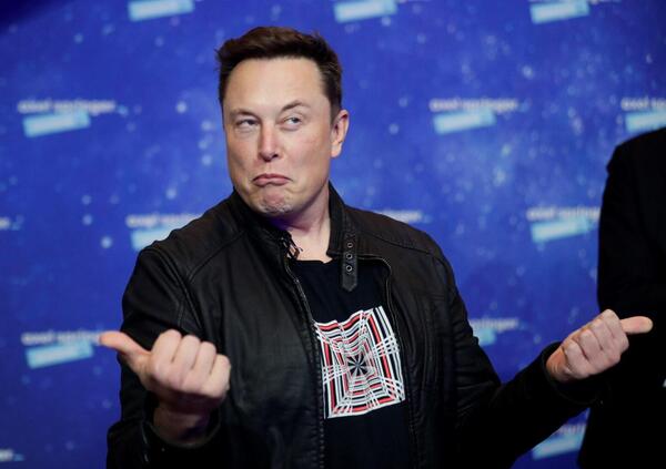 Elon Musk, il secondo uomo pi&ugrave; ricco al mondo, vive in affitto in una casetta da 50 mila dollari e 37 metri quadri