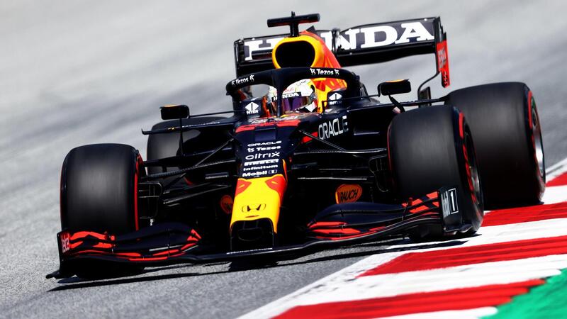 F1, GP Stiria 2021: Pole per Verstappen