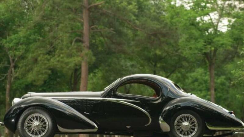 Rub&ograve; una Talbot Lago T150 CSS Teadrop Coup&eacute; del 1938 20 anni fa. Arrestato ieri a Genova