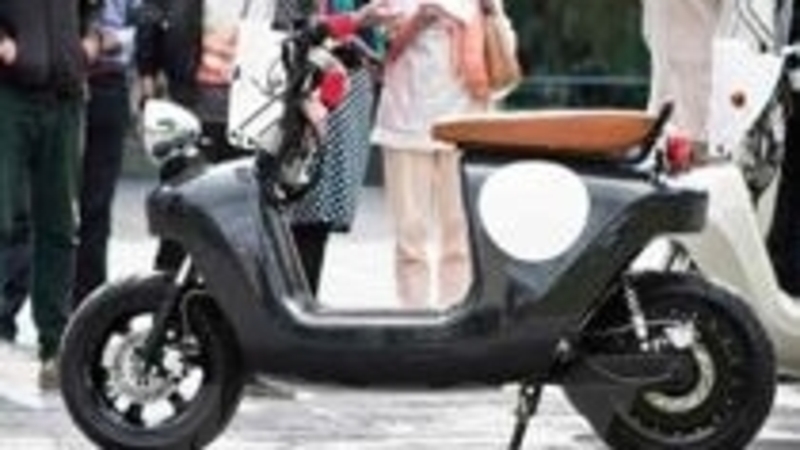 Canapa, lino e niente benzina per l&#039;eco-scooter Be.e