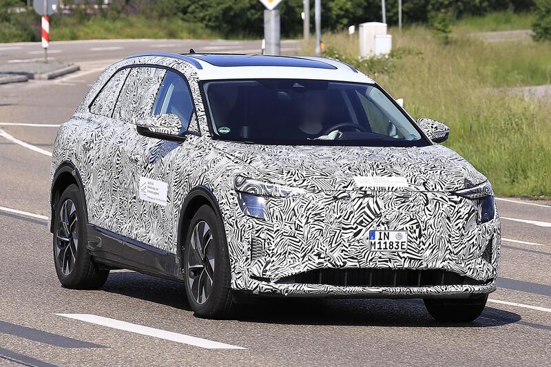 Audi, in arrivo un altro SUV elettrico? Ecco le foto spia