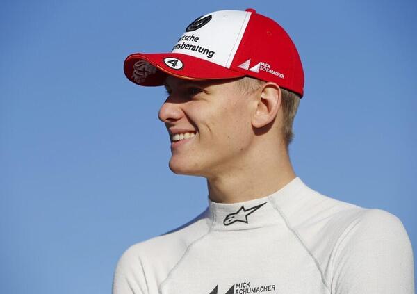 Formula 1, si accende il mercato piloti: Mick Schumacher in Alfa Romeo nel 2022? 
