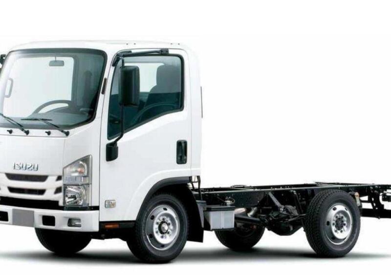 Isuzu M21 (2017-21) (2)