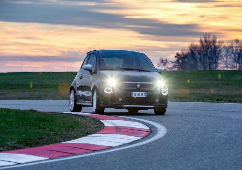 Nuova Abarth 695 Esseesse: aerodinamica e leggerezza per il Cinquino da sparo