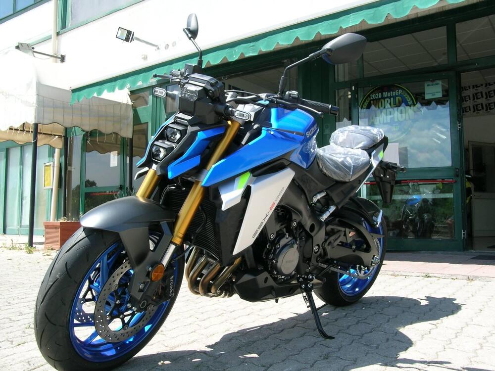 Suzuki GSX-S1000 (2021 - 25) (3)