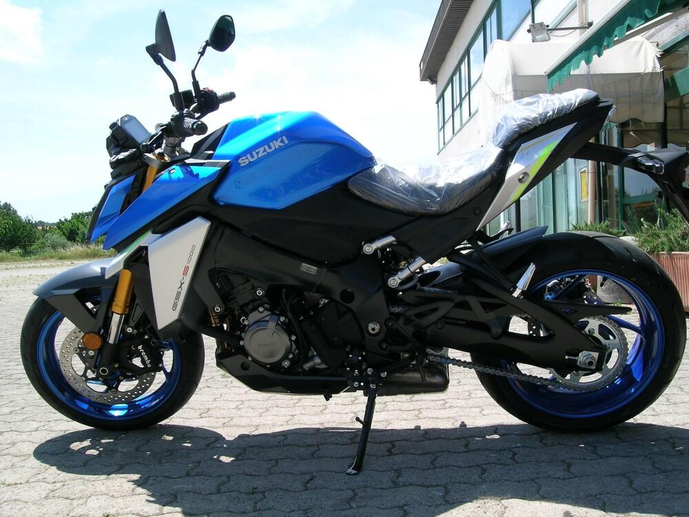 Suzuki GSX-S1000 (2021 - 25) (4)
