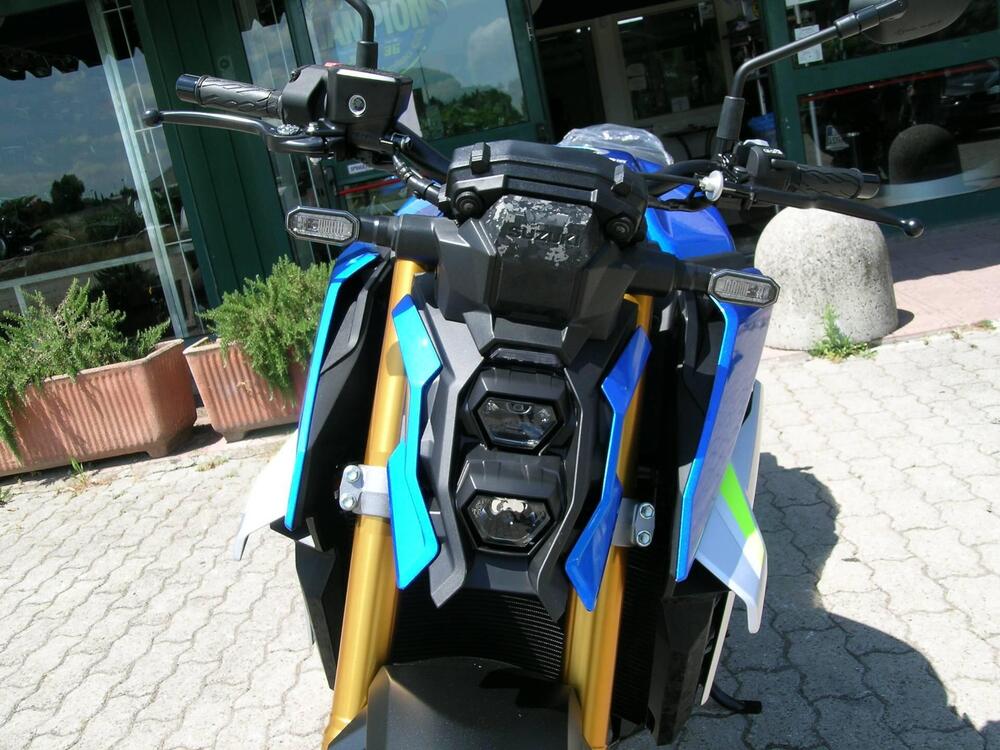 Suzuki GSX-S1000 (2021 - 25) (5)