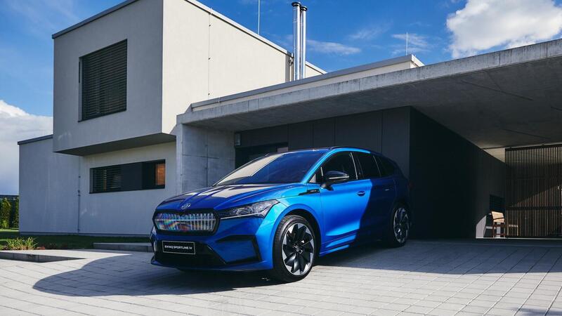 Skoda Enyaq iV, l&rsquo;elettrica arriva in versione 80x con trazione integrale e 265 CV