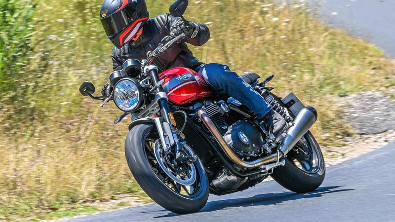 Triumph Speed Twin 2021: evoluzione sportiva