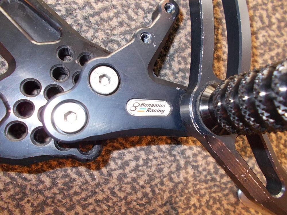 Pedane Bonamici Racing usate BMW S1000R (5)