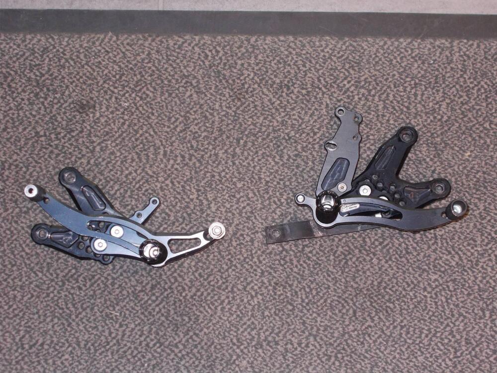 Pedane Bonamici Racing usate BMW S1000R