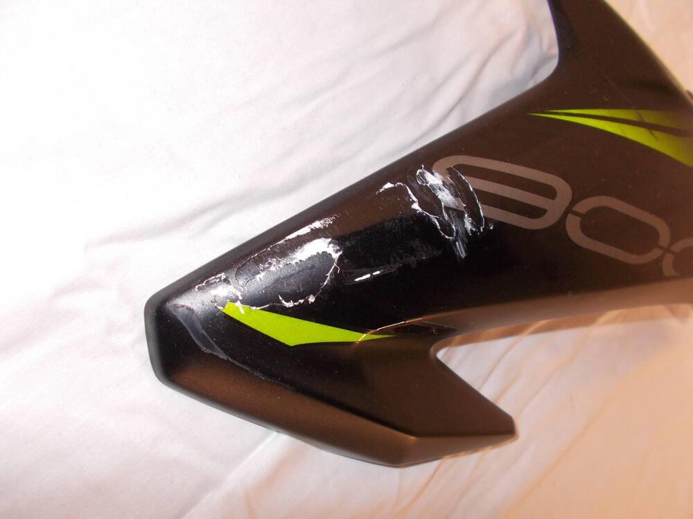 Fianchetto sinistro Kawasaki Z900 (3)