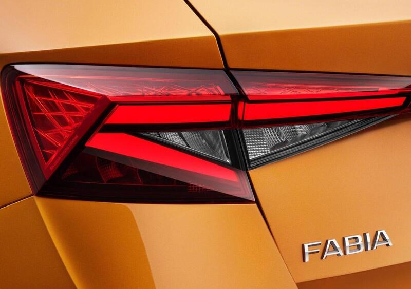 Skoda Fabia (2021-->>) (22)
