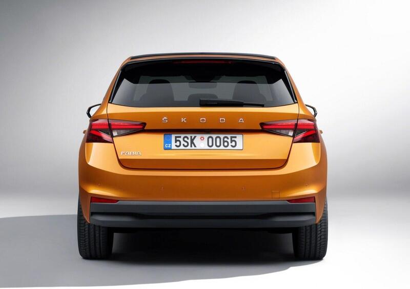 Skoda Fabia (2021-->>) (5)