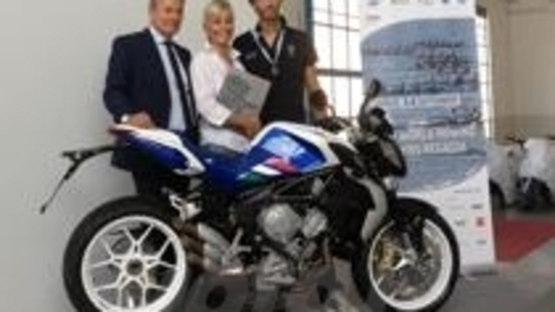 Una MV Agusta Brutale 675 edizione speciale per celebrare i Campionati di Canottaggio