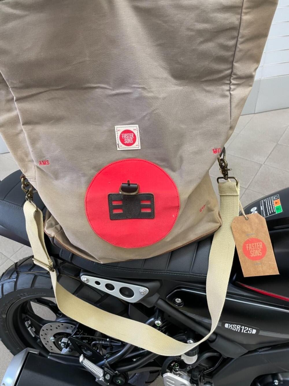 Borsa Yamaha tracolla (3)