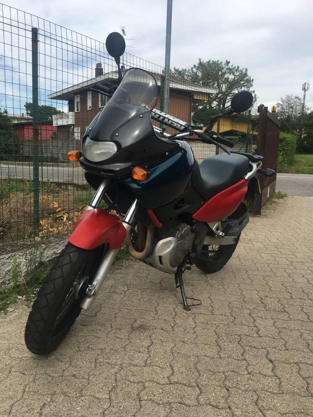 Suzuki XF 650 Freewind (1997 - 03) (4)