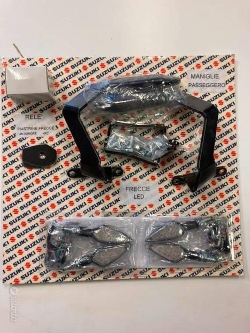 Kit accessori SV 650 Suzuki (2)