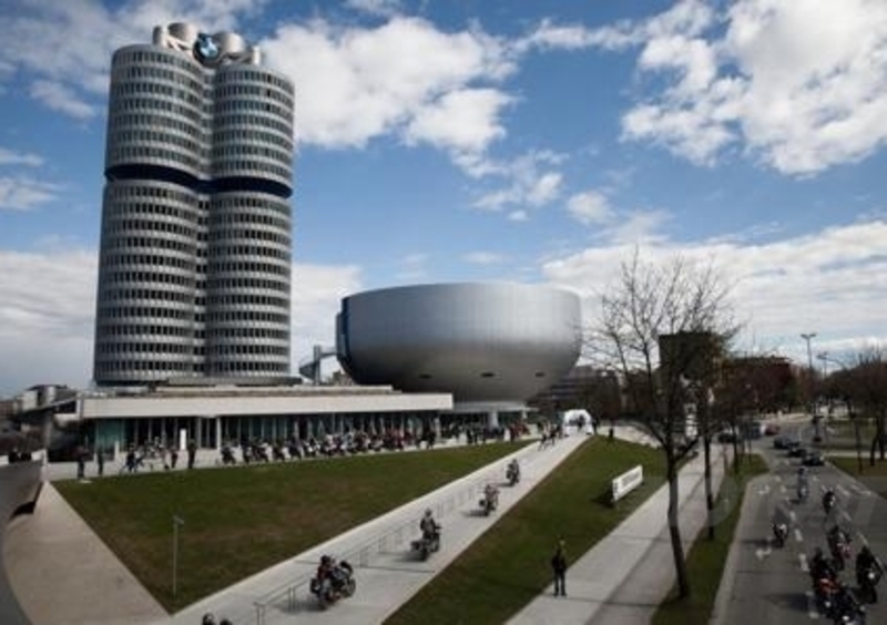 BMW, ancora record di vendite. E cinque novit&agrave; a breve