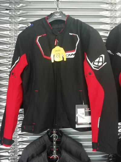 Giacca da moto Ixon, mod. Challenge nero/rosso