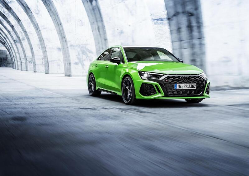 Nuova Audi RS3: pi&ugrave; estrema e sportiva, con 400 CV e una modalit&agrave; per il drifting