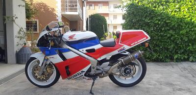 Honda VFR 400 NC 30 d'epoca