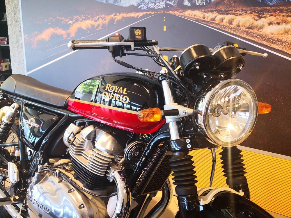 Royal Enfield Interceptor 650 (2021 - 25) (4)