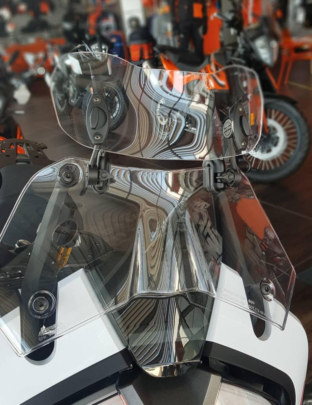 KTM SPOILER PARABREZZA 63708906044 (2)