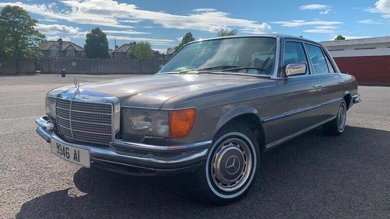 All&rsquo;asta la Mercedes 450 SEL di Bono Vox con un impianto stereo Alpine da 54.000 euro