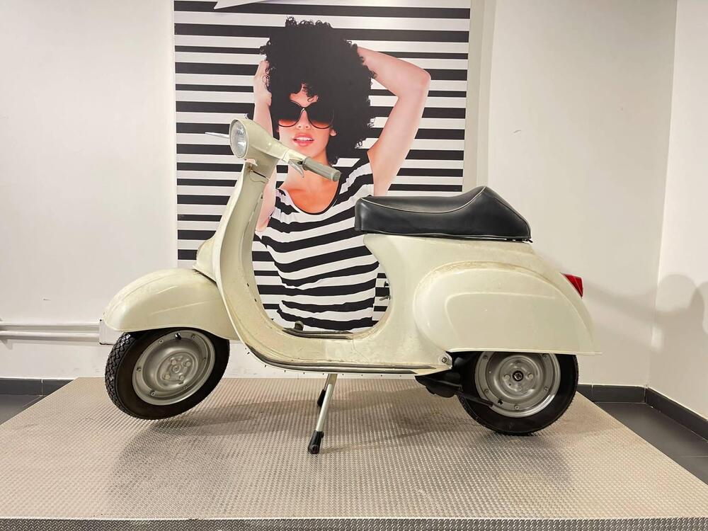 Piaggio VESPA 50 N (2)