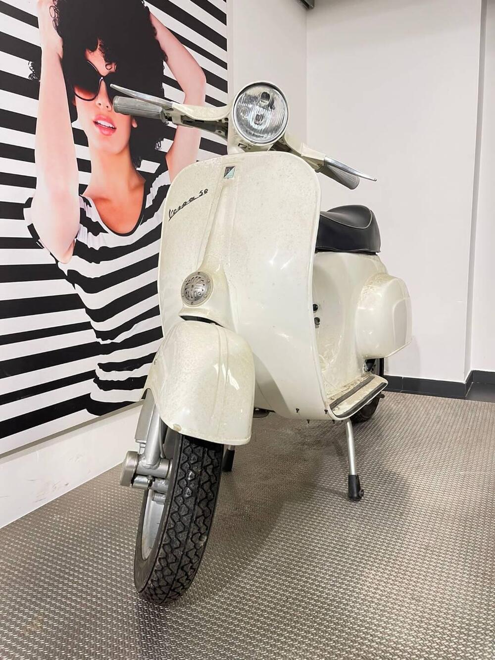 Piaggio VESPA 50 N (3)