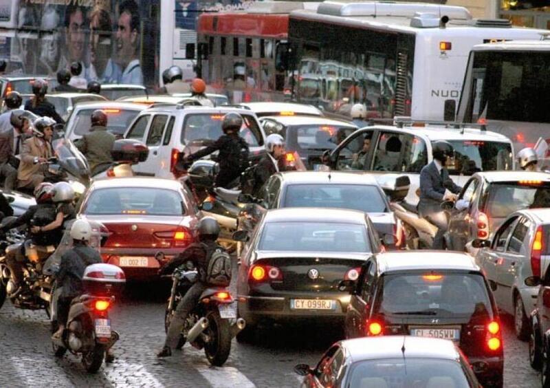 Diminuiti gli incidenti in Italia. Meno per i motociclisti