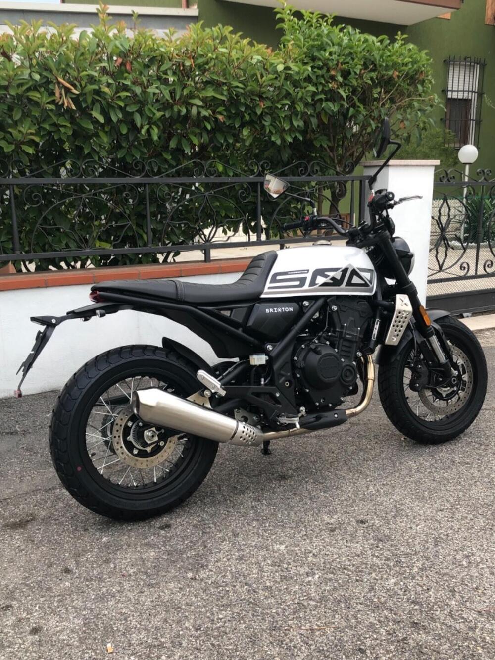 Brixton Motorcycles Crossfire 500 X (2021 - 25) (2)