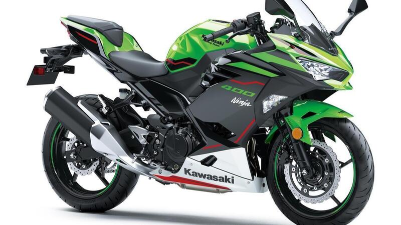 Kawasaki Ninja 400 e Z400 m.y. 2022. Presentate in Giappone