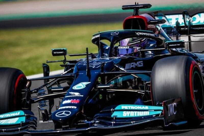 F1, GP Ungheria 2021: pole per Hamilton