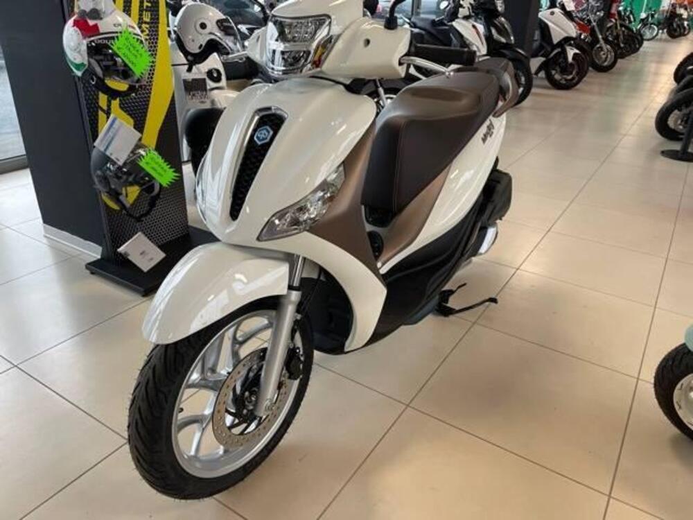 Piaggio Medley 150 ABS (2021 - 25) (2)