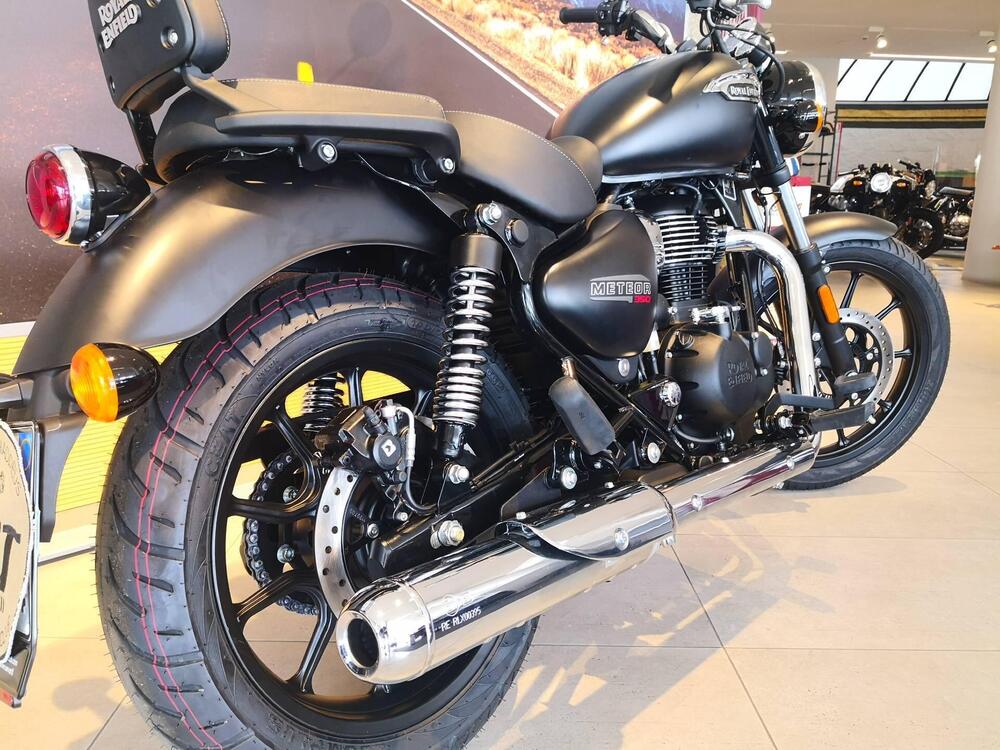 Royal Enfield Meteor 350 Stellar (2021 - 26) (8)