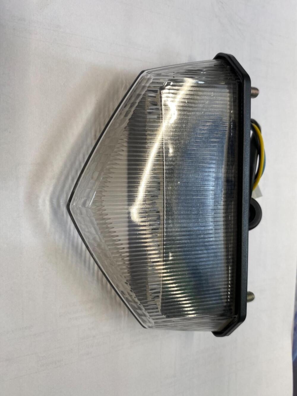 Fanale posteriore led Sgr (2)