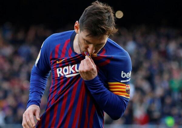 Divorzio e misteri su Leo Messi. Il Barcelona scarica le colpe, lui non voleva andare via. Di chi sono le colpe?