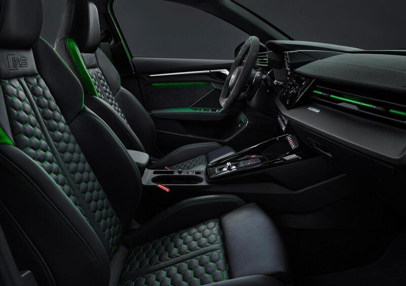 Audi RS 3 (2021-->>) (30)