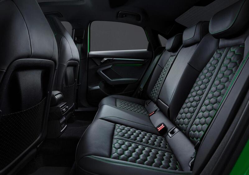 Audi RS 3 (2021-->>) (31)