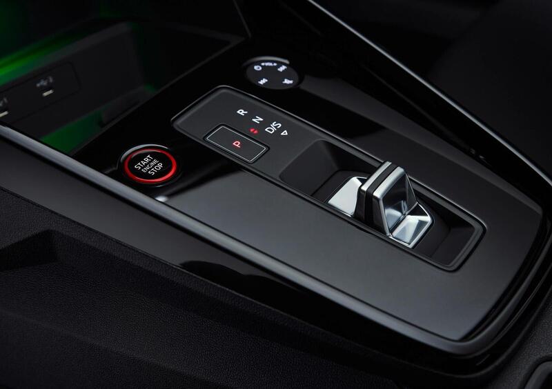 Audi RS 3 (2021-->>) (41)