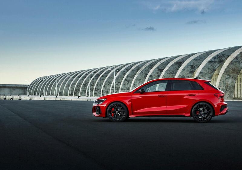 Audi RS 3 Sportback (2021-->>) (24)