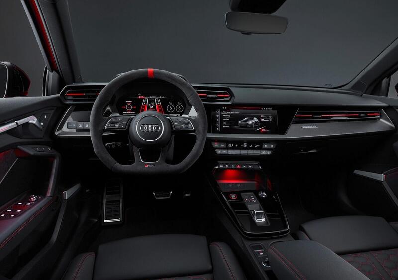 Audi RS 3 Sportback (2021-->>) (33)