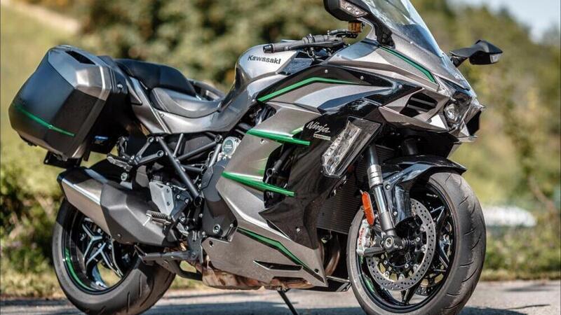 Kawasaki Ninja H2 SX SE. Richiamo ufficiale per il cuscinetto ruota posteriore