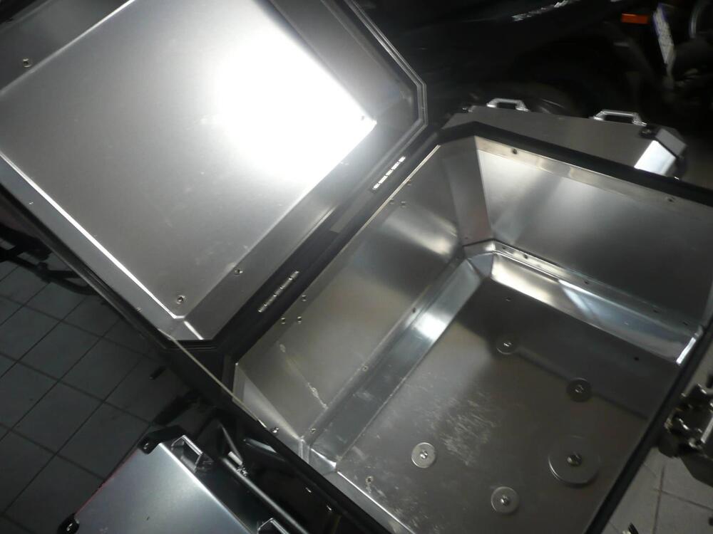 KIT BAULETTI RFTEC QURO PER V-STROM 650 2017-2020 (8)