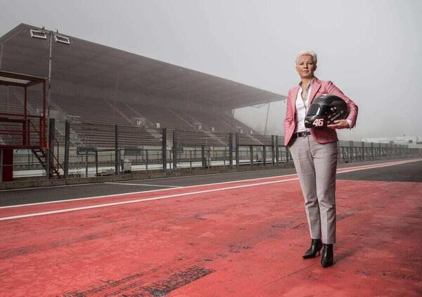Uccisa dal marito la direttrice del circuito di Spa: il mondo del motorsport le rende omaggio 